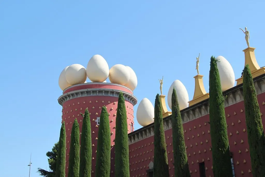 Apartaments Centre Figueres Apartment 0*, Figueres (Girona)