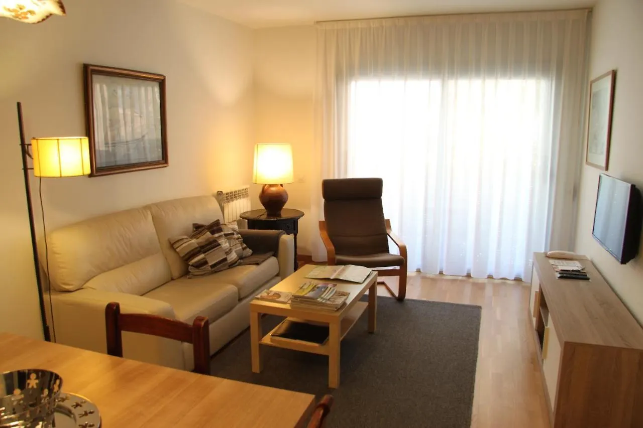 Apartaments Centre Figueres Apartment